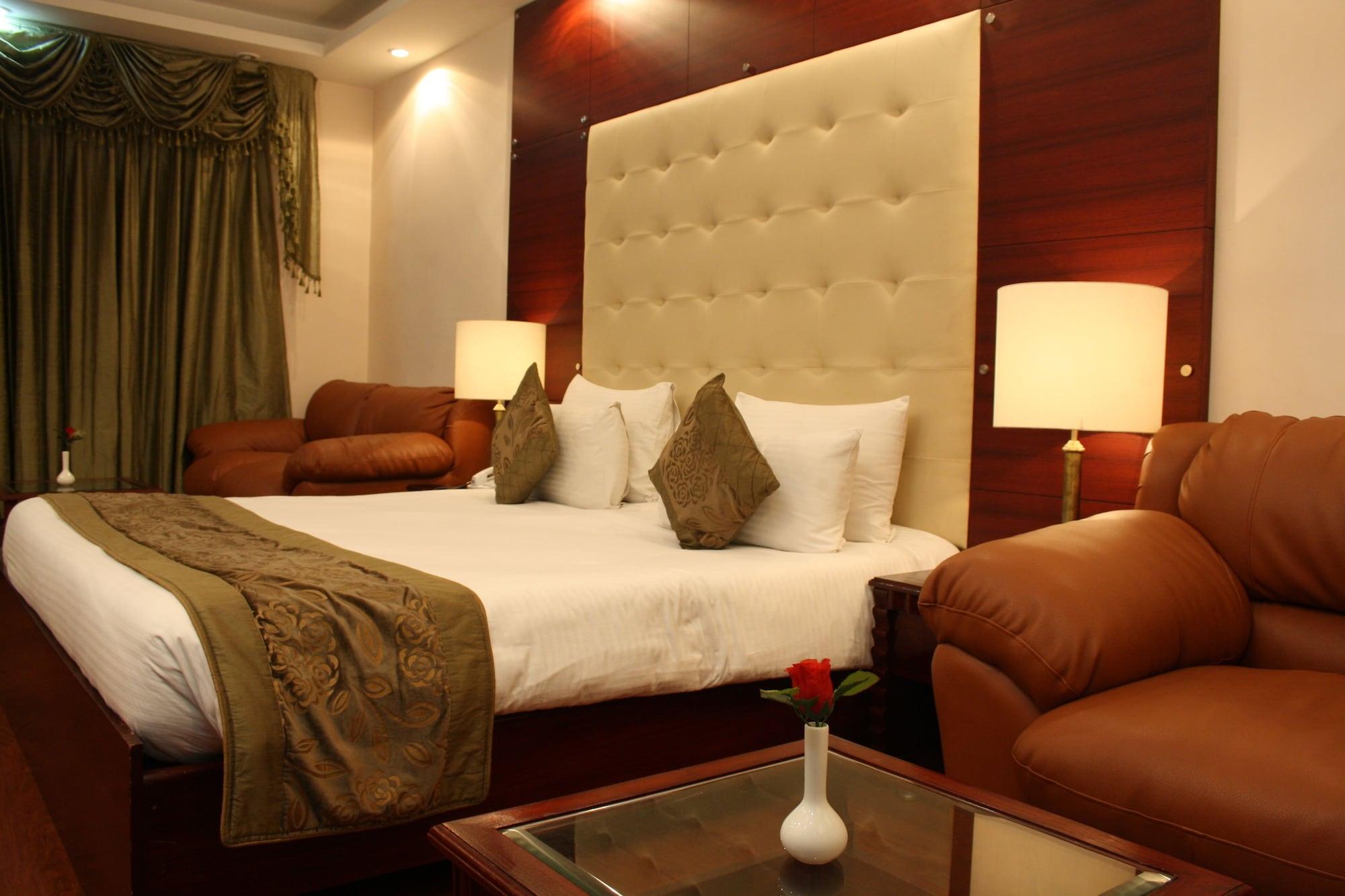Oyo 367 Hotel Forest Green New Delhi Eksteriør bilde