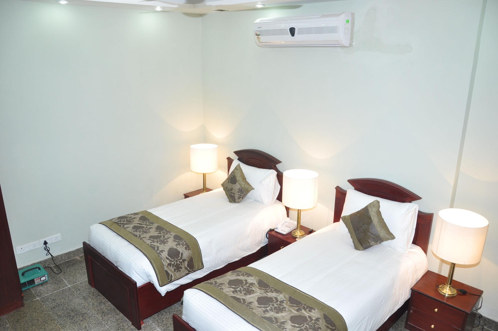 Oyo 367 Hotel Forest Green New Delhi Eksteriør bilde