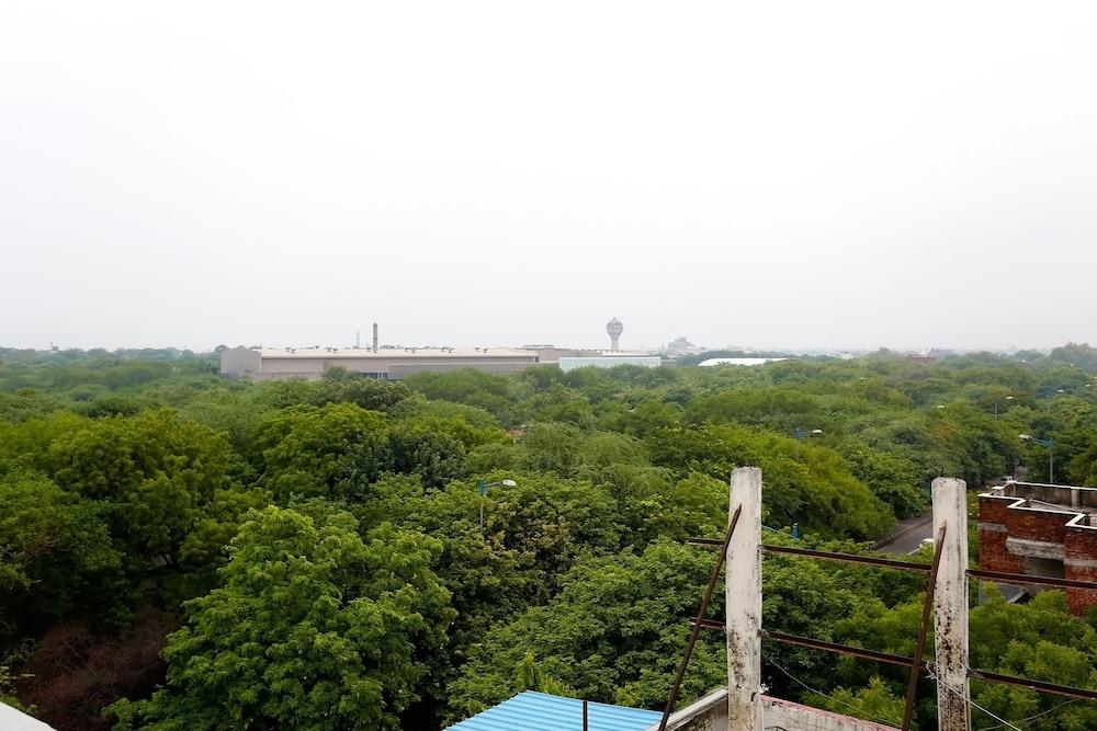 Oyo 367 Hotel Forest Green New Delhi Eksteriør bilde