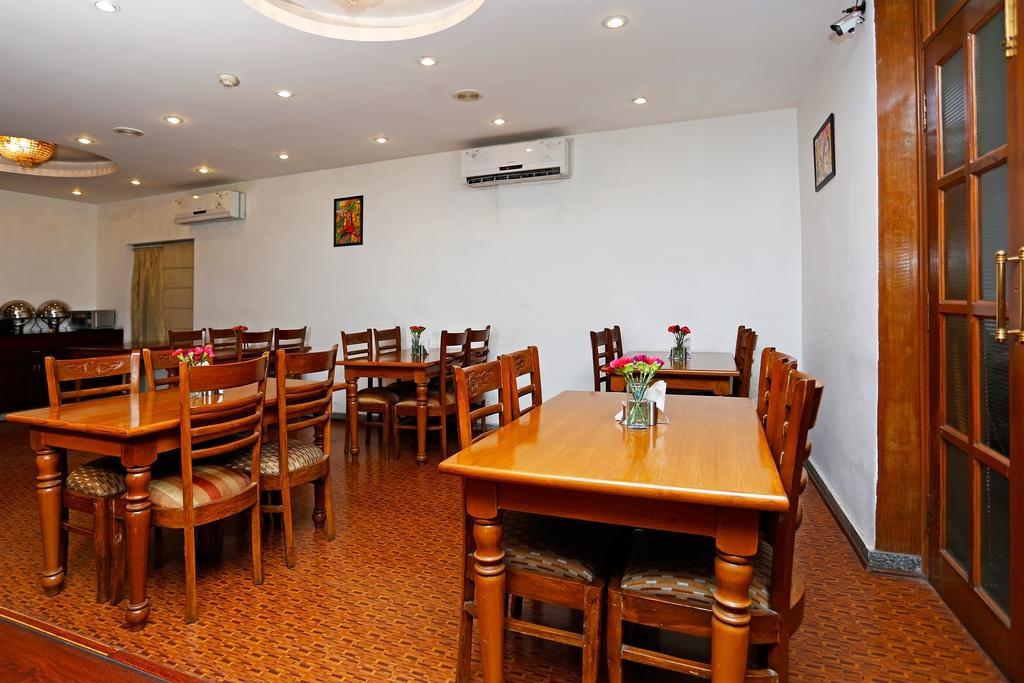 Oyo 367 Hotel Forest Green New Delhi Eksteriør bilde