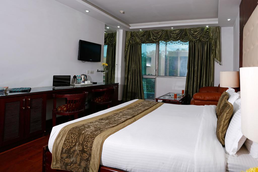 Oyo 367 Hotel Forest Green New Delhi Eksteriør bilde