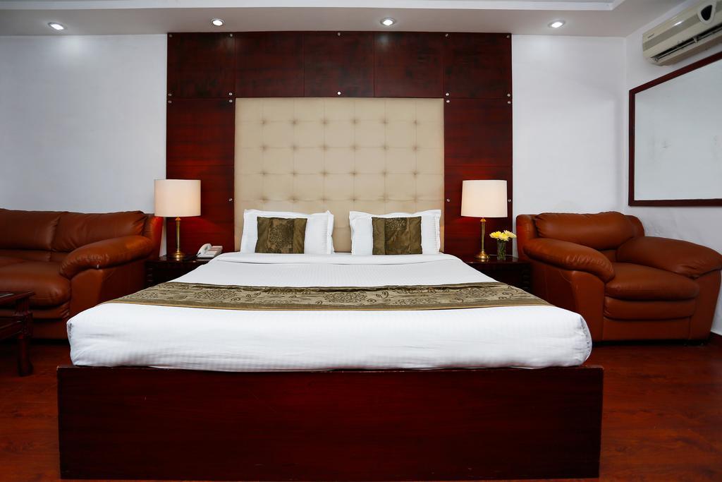 Oyo 367 Hotel Forest Green New Delhi Eksteriør bilde
