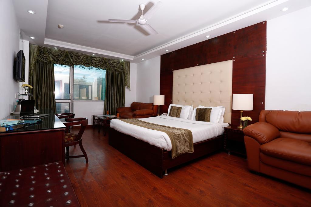 Oyo 367 Hotel Forest Green New Delhi Eksteriør bilde